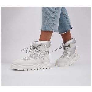 Timberland Women’s Ray City White Silver Puffer Boots Size 7 NEW